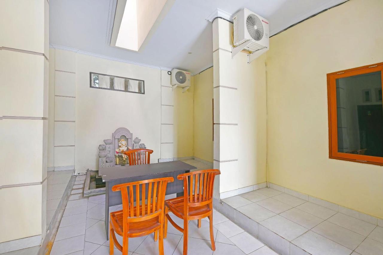 Oyo 91445 Sandat Guest House Denpasar Exterior foto